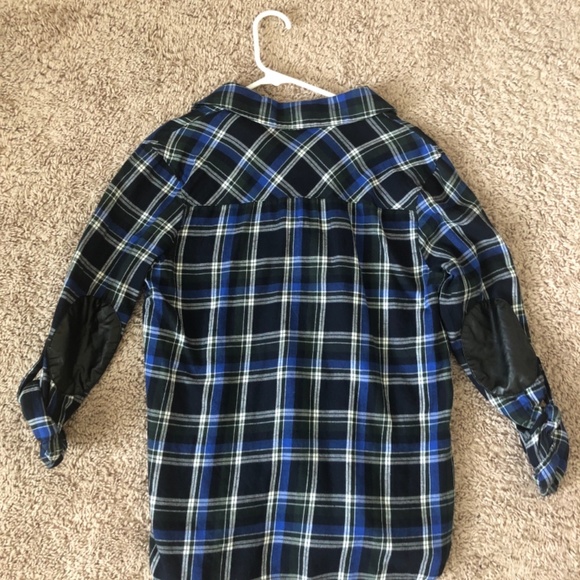 Top - Picture 2 of 2